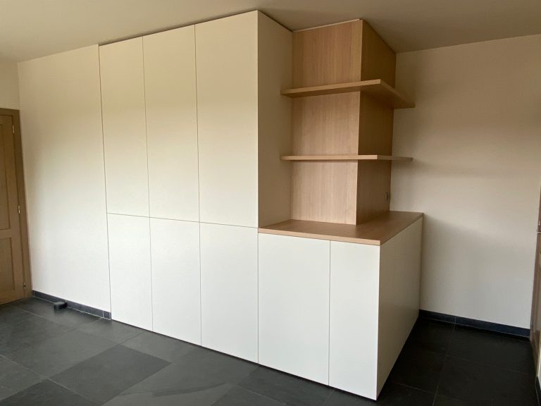 Bergkast Bureau